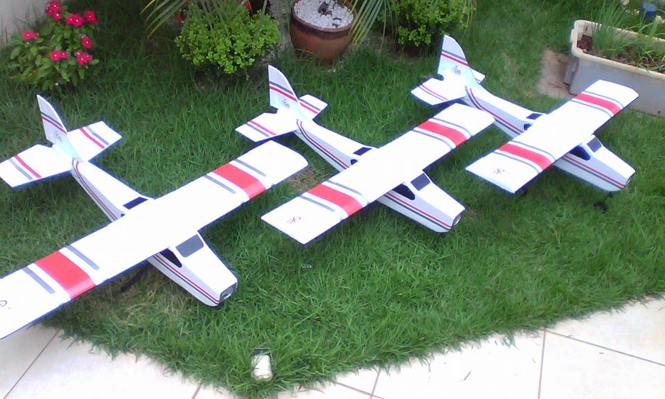 Aero Cessna - Maxximus Hobby - 1000Mm Entelado Pnf